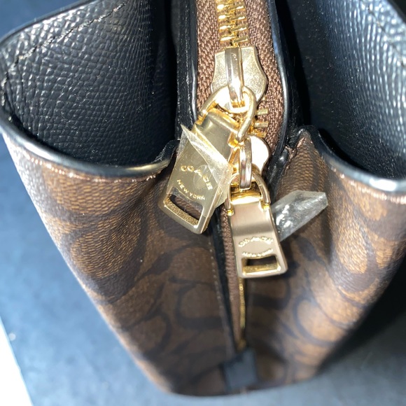 COACH brand leather brown tote bag with COACH signature logo 16 x 12 inches - Picture 7 of 15